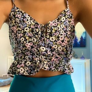 Super cute Sky and Sparrow crop top